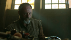 extant_GameOfThrones_3x01-ValarDohaeris_2260