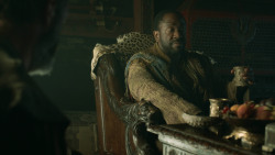 extant_GameOfThrones_3x01-ValarDohaeris_2300