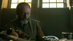 extant_GameOfThrones_3x01-ValarDohaeris_2352