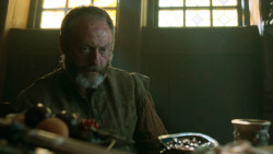 extant_GameOfThrones_3x01-ValarDohaeris_2354