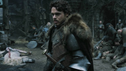 extant_GameOfThrones_3x01-ValarDohaeris_2456