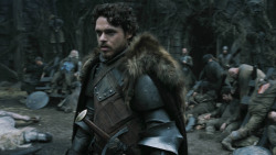 extant_GameOfThrones_3x01-ValarDohaeris_2457