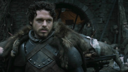 extant_GameOfThrones_3x01-ValarDohaeris_2534