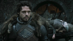 extant_GameOfThrones_3x01-ValarDohaeris_2537