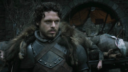 extant_GameOfThrones_3x01-ValarDohaeris_2538