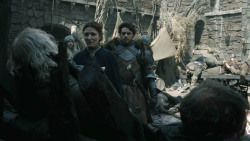 extant_GameOfThrones_3x01-ValarDohaeris_2558