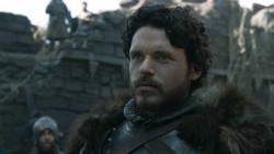 extant_GameOfThrones_3x01-ValarDohaeris_2581