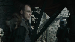 extant_GameOfThrones_3x01-ValarDohaeris_2597