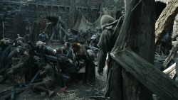 extant_GameOfThrones_3x01-ValarDohaeris_2706