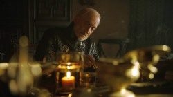 extant_GameOfThrones_3x01-ValarDohaeris_2834