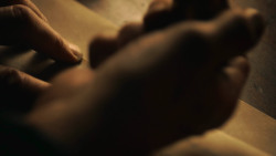 extant_GameOfThrones_3x01-ValarDohaeris_2839