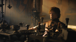 extant_GameOfThrones_3x01-ValarDohaeris_3042