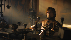 extant_GameOfThrones_3x01-ValarDohaeris_3089