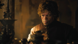 extant_GameOfThrones_3x01-ValarDohaeris_3200