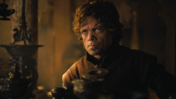 extant_GameOfThrones_3x01-ValarDohaeris_3202