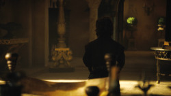 extant_GameOfThrones_3x01-ValarDohaeris_3228
