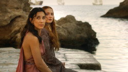 extant_GameOfThrones_3x01-ValarDohaeris_3392
