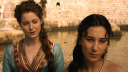 extant_GameOfThrones_3x01-ValarDohaeris_3559