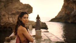 extant_GameOfThrones_3x01-ValarDohaeris_3649