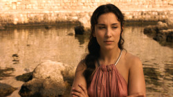 extant_GameOfThrones_3x01-ValarDohaeris_3651