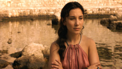 extant_GameOfThrones_3x01-ValarDohaeris_3654