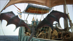 extant_GameOfThrones_3x01-ValarDohaeris_3684