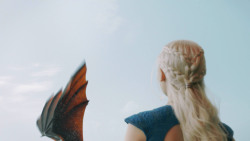 extant_GameOfThrones_3x01-ValarDohaeris_3715