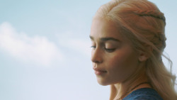 extant_GameOfThrones_3x01-ValarDohaeris_3742