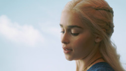 extant_GameOfThrones_3x01-ValarDohaeris_3744