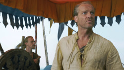extant_GameOfThrones_3x01-ValarDohaeris_3765