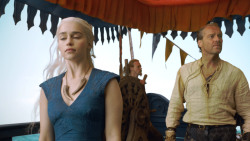 extant_GameOfThrones_3x01-ValarDohaeris_3767