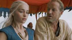 extant_GameOfThrones_3x01-ValarDohaeris_3849