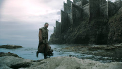 extant_GameOfThrones_3x01-ValarDohaeris_3885
