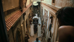 extant_GameOfThrones_3x01-ValarDohaeris_4195
