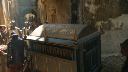 extant_GameOfThrones_3x01-ValarDohaeris_4224