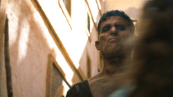 extant_GameOfThrones_3x01-ValarDohaeris_4300