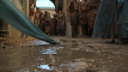 extant_GameOfThrones_3x01-ValarDohaeris_4325
