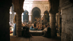 extant_GameOfThrones_3x01-ValarDohaeris_4351
