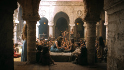 extant_GameOfThrones_3x01-ValarDohaeris_4354