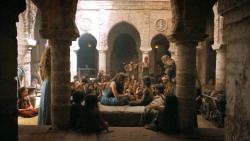 extant_GameOfThrones_3x01-ValarDohaeris_4357