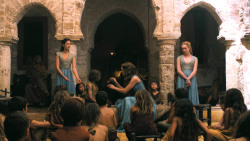 extant_GameOfThrones_3x01-ValarDohaeris_4393