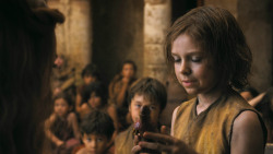 extant_GameOfThrones_3x01-ValarDohaeris_4411