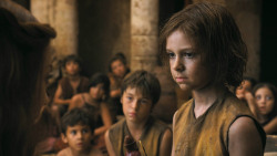 extant_GameOfThrones_3x01-ValarDohaeris_4436