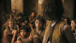 extant_GameOfThrones_3x01-ValarDohaeris_4445