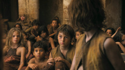 extant_GameOfThrones_3x01-ValarDohaeris_4449