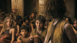 extant_GameOfThrones_3x01-ValarDohaeris_4452