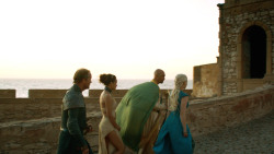 extant_GameOfThrones_3x01-ValarDohaeris_4856