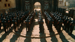 extant_GameOfThrones_3x01-ValarDohaeris_4887