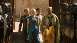 extant_GameOfThrones_3x01-ValarDohaeris_4892