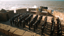 extant_GameOfThrones_3x01-ValarDohaeris_4945